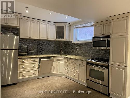 Bsmt - 19 St. Andrews Boulevard, Toronto, ON - Indoor Photo Showing Kitchen With Stainless Steel Kitchen With Upgraded Kitchen