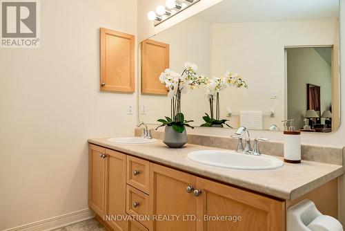 8 Nighthawk Crescent, Ottawa, ON - Indoor Photo Showing Bathroom