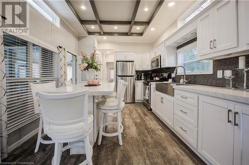 580 Beaver Creek Road Unit# 175, Waterloo, ON - Indoor Photo Showing Kitchen