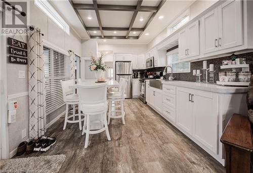 580 Beaver Creek Road Unit# 175, Waterloo, ON - Indoor Photo Showing Kitchen