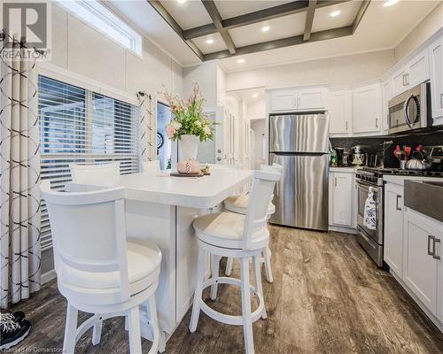 580 Beaver Creek Road Unit# 175, Waterloo, ON - Indoor Photo Showing Kitchen With Stainless Steel Kitchen With Upgraded Kitchen