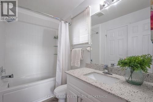 1065 Regatta Court, Kingston (City Southwest), ON - Indoor Photo Showing Bathroom