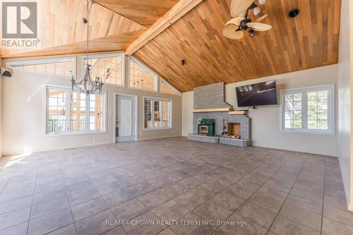 17 Park Avenue, Hearst, ON - Indoor With Fireplace