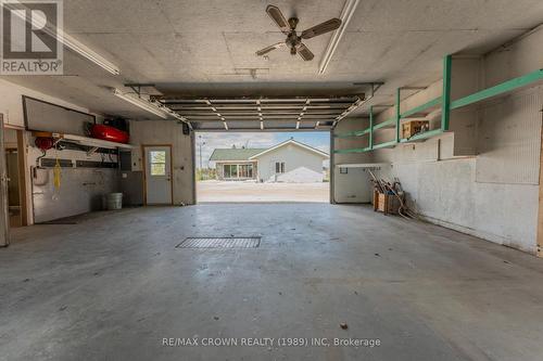 17 Park Avenue, Hearst, ON - Indoor Photo Showing Garage