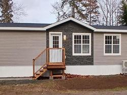 15 Frontier Drive  New Minas, NS B4N 3S7