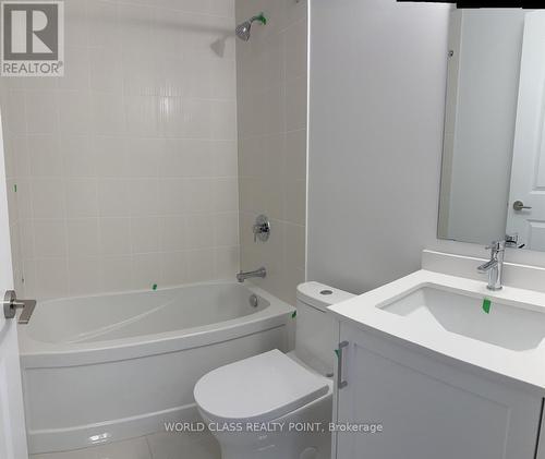 308 - 20 Gatineau Drive, Vaughan, ON - Indoor Photo Showing Bathroom