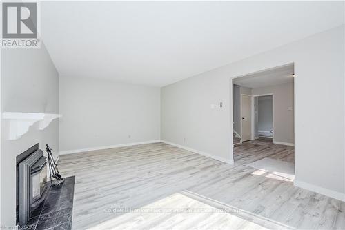 85 - 360 Scottsdale Drive, Guelph (Hanlon Creek), ON - Indoor Photo Showing Other Room