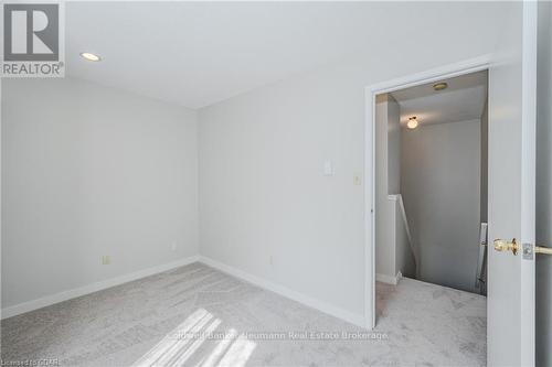 85 - 360 Scottsdale Drive, Guelph (Hanlon Creek), ON - Indoor Photo Showing Other Room