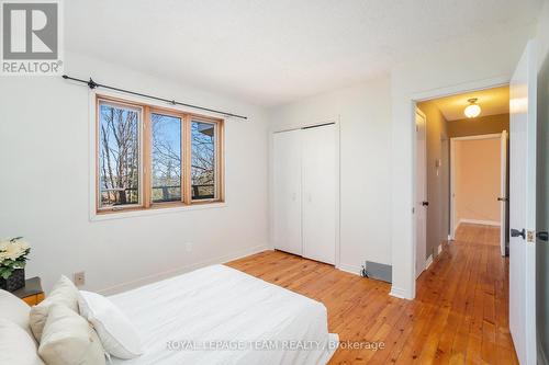 84 Dewar Avenue, Mcnab/Braeside, ON - Indoor Photo Showing Bedroom