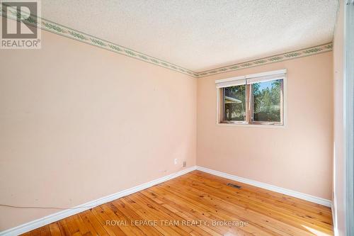 84 Dewar Avenue, Mcnab/Braeside, ON - Indoor Photo Showing Other Room