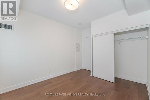 602 - 120 Homewood Avenue, Toronto, ON - Indoor Photo Showing Other Room