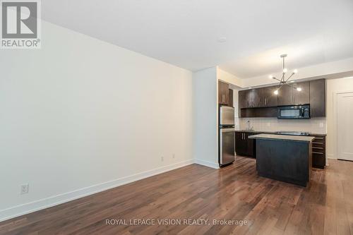 602 - 120 Homewood Avenue, Toronto, ON - Indoor Photo Showing Kitchen