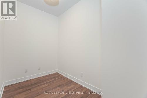 602 - 120 Homewood Avenue, Toronto, ON - Indoor Photo Showing Other Room