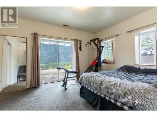 292 Orchard Lake Road, Mclure, BC - Indoor Photo Showing Bedroom