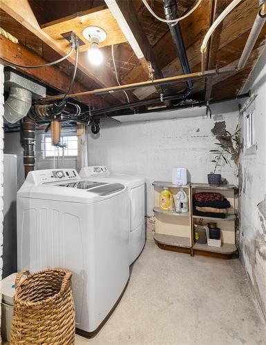 713 Scotland Avenue, Winnipeg, MB - Indoor Photo Showing Laundry Room