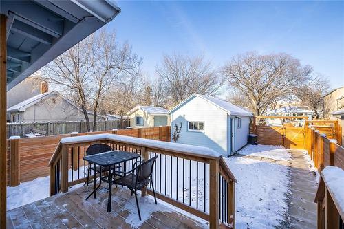 713 Scotland Avenue, Winnipeg, MB - Outdoor With Deck Patio Veranda With Exterior