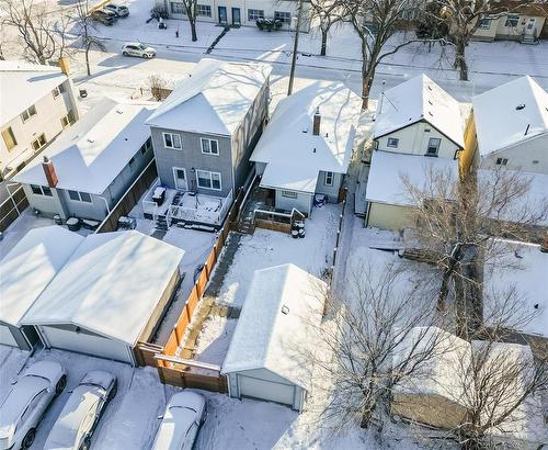 713 Scotland Avenue, Winnipeg, MB - Outdoor With Deck Patio Veranda