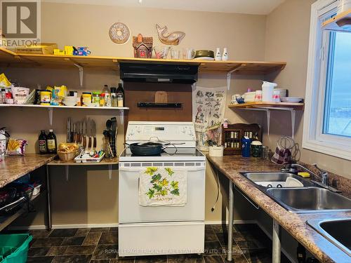 52 Doyon Street, Fauquier-Strickland, ON - Indoor Photo Showing Other Room