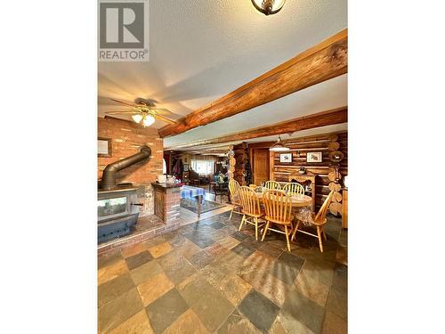 4050 Spokin Lake Road, 150 Mile House, BC - Indoor