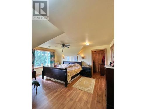 4050 Spokin Lake Road, 150 Mile House, BC - Indoor Photo Showing Bedroom