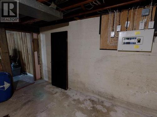 6831 Church Street, Powell River, BC - Indoor Photo Showing Basement