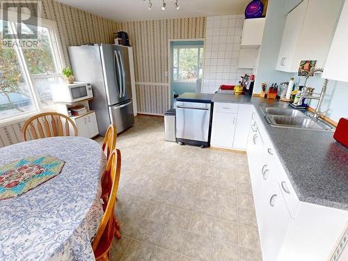 6831 Church Street, Powell River, BC - Indoor Photo Showing Kitchen With Double Sink