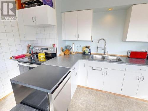 6831 Church Street, Powell River, BC - Indoor Photo Showing Kitchen With Double Sink