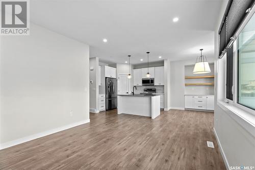 131 Barrett Street, Saskatoon, SK - Indoor Photo Showing Kitchen