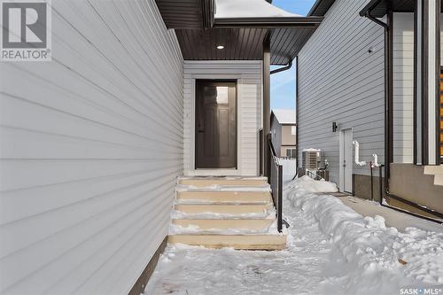 131 Barrett Street, Saskatoon, SK - Outdoor