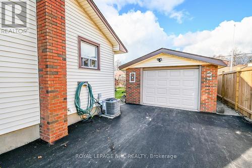 7 Ridgeview Avenue, St. Catharines (444 - Carlton/Bunting), ON - Outdoor With Exterior