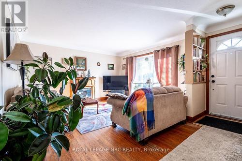 7 Ridgeview Avenue, St. Catharines (444 - Carlton/Bunting), ON - Indoor Photo Showing Other Room