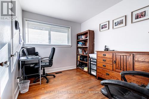 7 Ridgeview Avenue, St. Catharines (444 - Carlton/Bunting), ON - Indoor Photo Showing Office