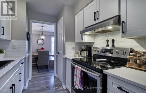 68 Deacon Lane, Ajax (South East), ON - Indoor Photo Showing Kitchen With Upgraded Kitchen