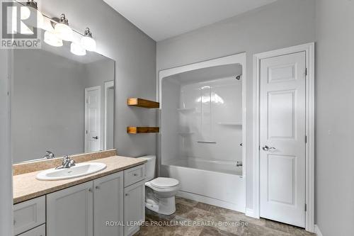 93 Mountain Ash Drive, Belleville, ON - Indoor Photo Showing Bathroom