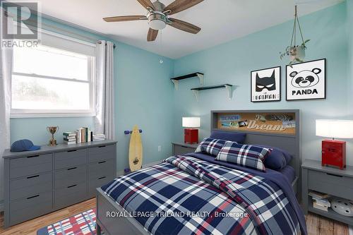 285 Appin Road, Southwest Middlesex (Glencoe), ON - Indoor Photo Showing Bedroom