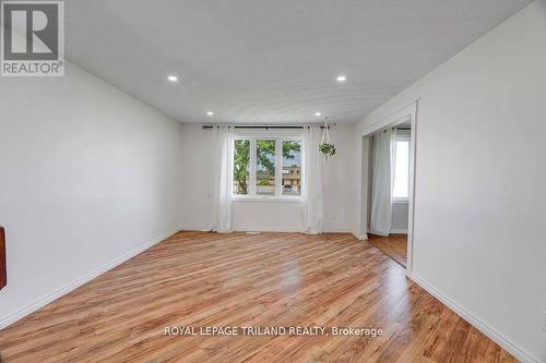 285 Appin Road, Southwest Middlesex (Glencoe), ON - Indoor Photo Showing Other Room