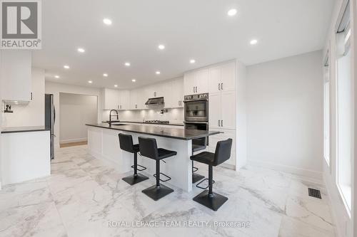 2760 Johannes Street, Ottawa, ON - Indoor Photo Showing Kitchen With Upgraded Kitchen