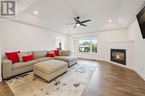 2760 Johannes Street, Ottawa, ON - Indoor Photo Showing Living Room With Fireplace