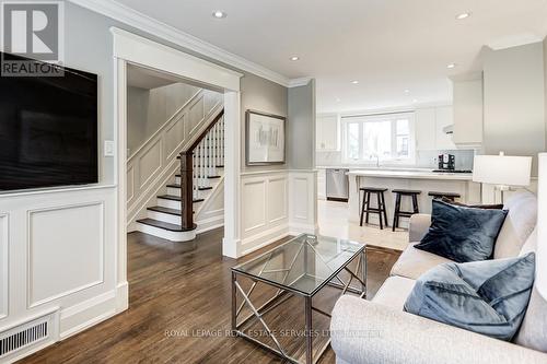 106 Wimbleton Road, Toronto, ON - Indoor Photo Showing Living Room