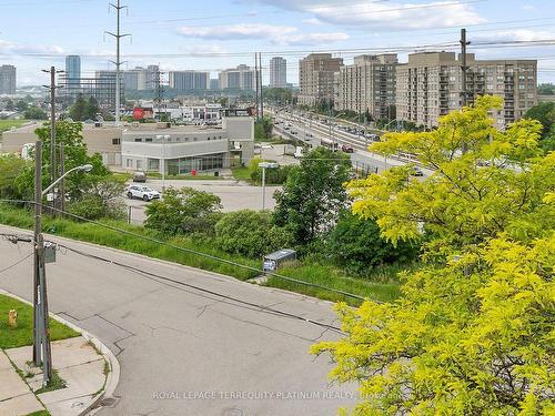 411-71 Jonesville Cres, Toronto, ON - Outdoor With View