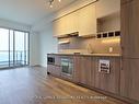 3908-950 Portage Pkwy, Vaughan, ON  - Indoor Photo Showing Kitchen 