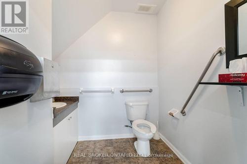 64 Commuter Drive, Brampton, ON - Indoor Photo Showing Bathroom