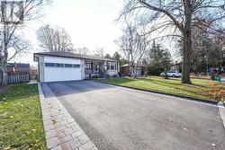 1443 SAGINAW CRESCENT  Mississauga, ON L5H 1X4