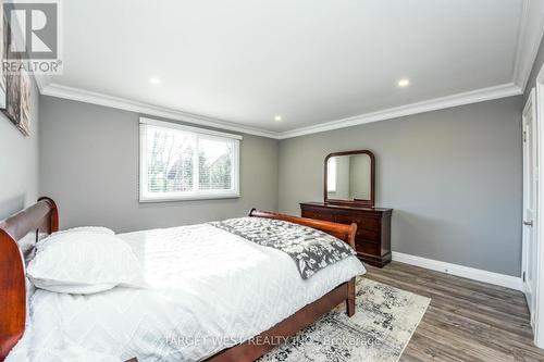 1443 Saginaw Crescent, Mississauga, ON - Indoor Photo Showing Bedroom