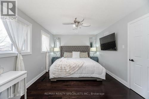 62 Berkshire Square, Brampton, ON - Indoor Photo Showing Bedroom