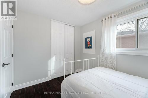 62 Berkshire Square, Brampton, ON - Indoor Photo Showing Bedroom