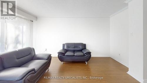 28 Abell Drive, Brampton, ON - Indoor Photo Showing Living Room