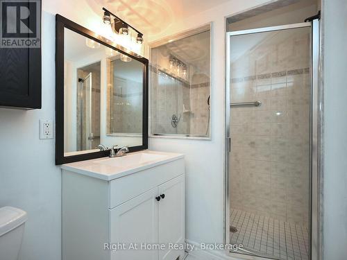 204 - 2301 Parkhaven Boulevard, Oakville (Uptown Core), ON - Indoor Photo Showing Bathroom