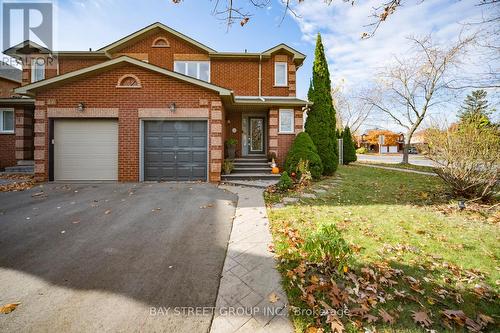 15 Inverhuron Trail, Oakville, ON - Outdoor With Facade