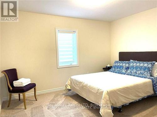 6 Explorer Way, Thorold (560 - Rolling Meadows), ON - Indoor Photo Showing Bedroom